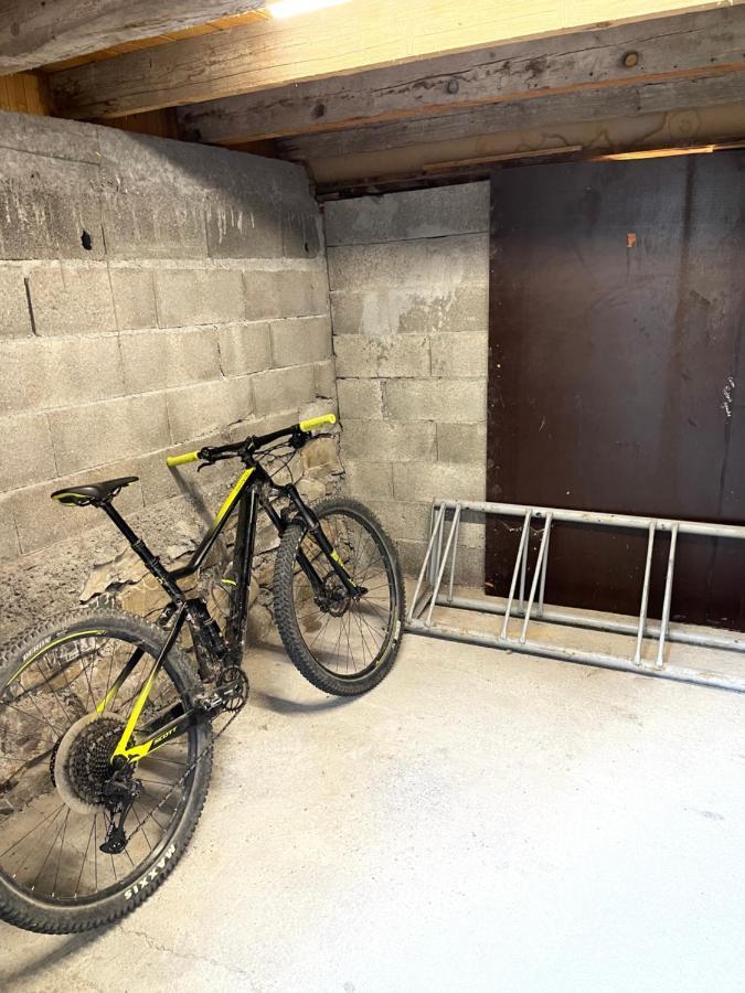 Le Chal Heureux Bel Appartement Dans Vieille Ferme De Montagne Renovee Les Orres Eksteriør bilde